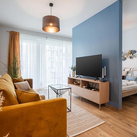 Blooming Budapest Apartment With Free Underground Parking Bagian luar foto