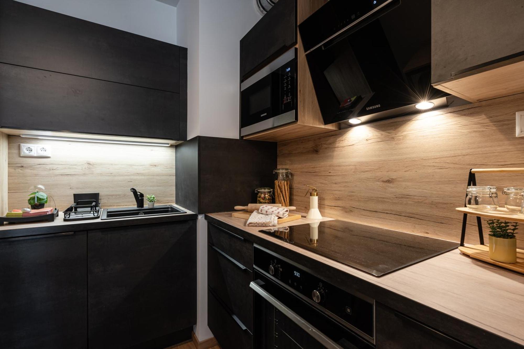 Blooming Budapest Apartment With Free Underground Parking Bagian luar foto